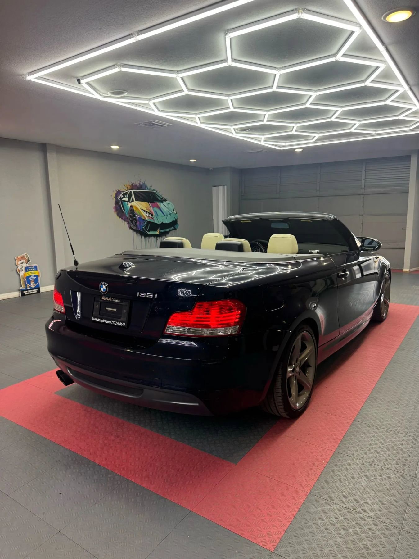 Used 2008 BMW 135i Convertible image 5