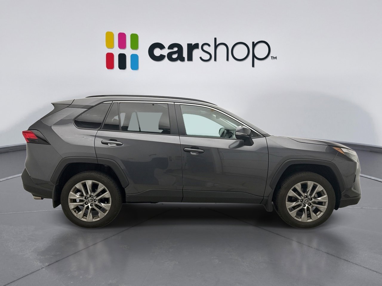 Used 2023 Toyota RAV4 XLE Premium image 3