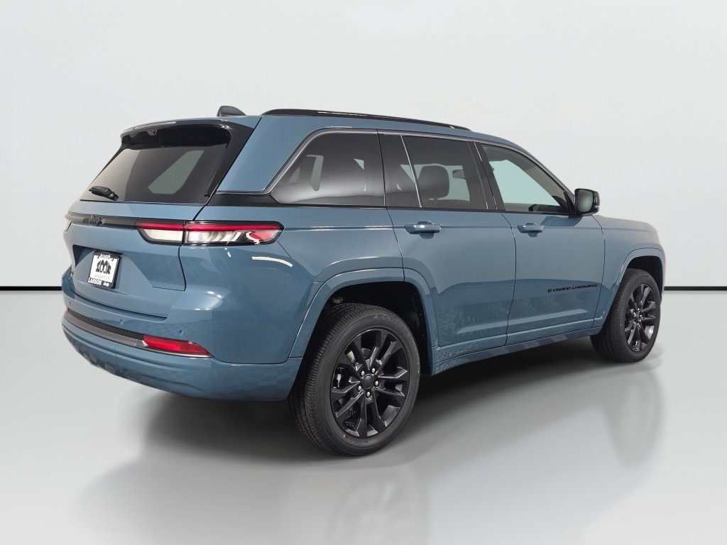 New 2026 Jeep Grand Cherokee Limited AWD/4WD image 4