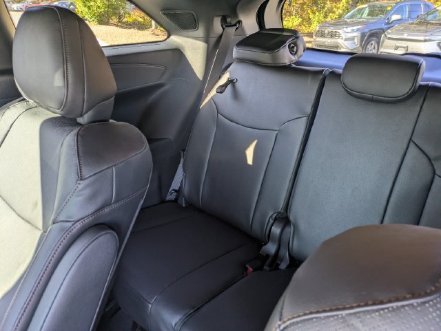 New 2026 Toyota Sienna Platinum AWD/4WD image 15