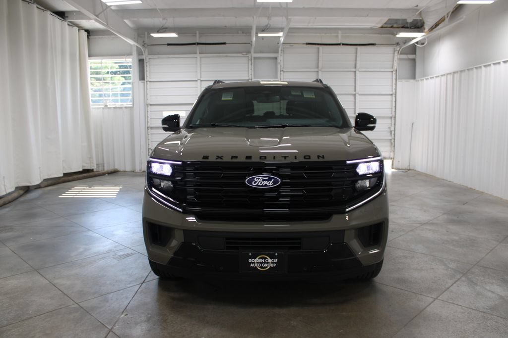 New 2027 Ford Expedition Max Platinum w/ Stealth Performance Package AWD/4WD image 2