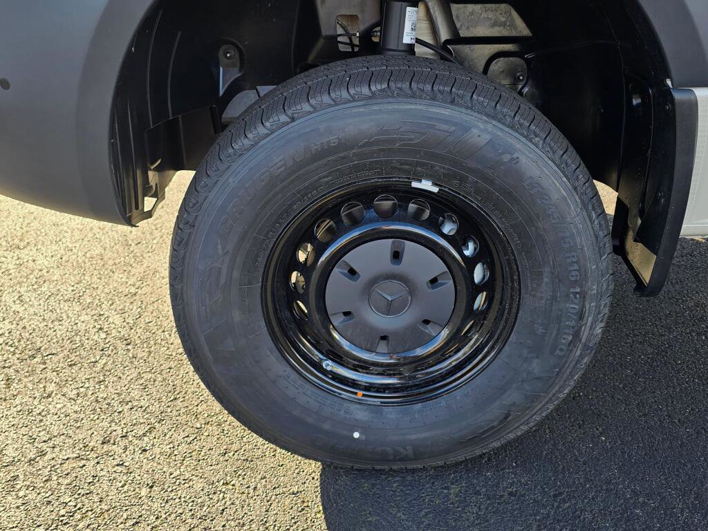 New 2026 Mercedes-Benz Sprinter 144 Cargo image 10