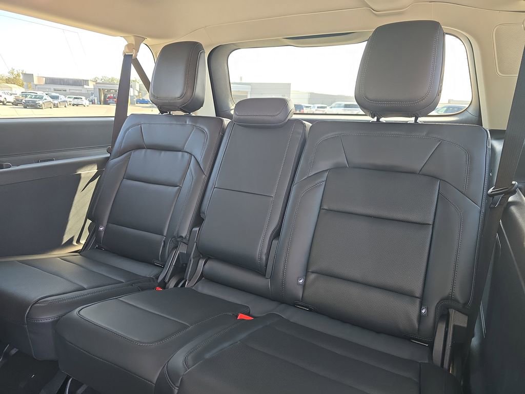 New 2026 Lincoln Navigator L Reserve image 13