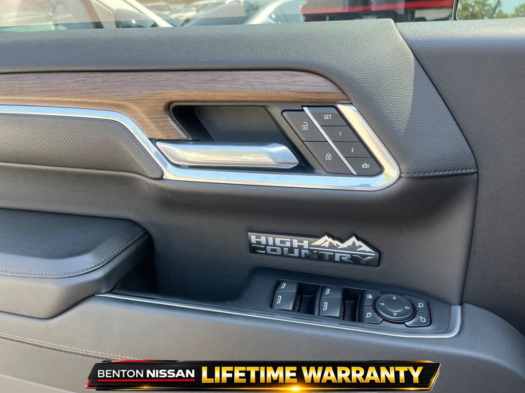 Used 2022 Chevrolet Silverado 1500 High Country AWD/4WD image 13