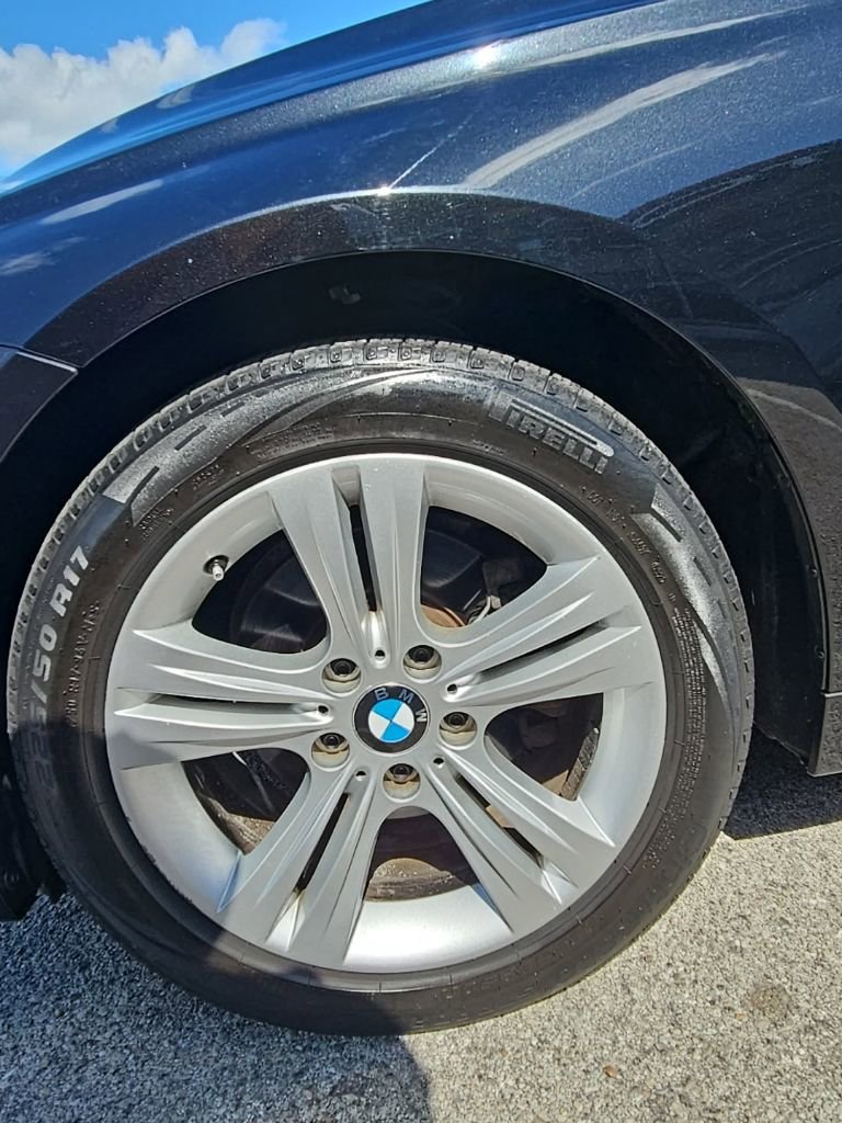 Used 2016 BMW 328i xDrive Sedan AWD/4WD image 9