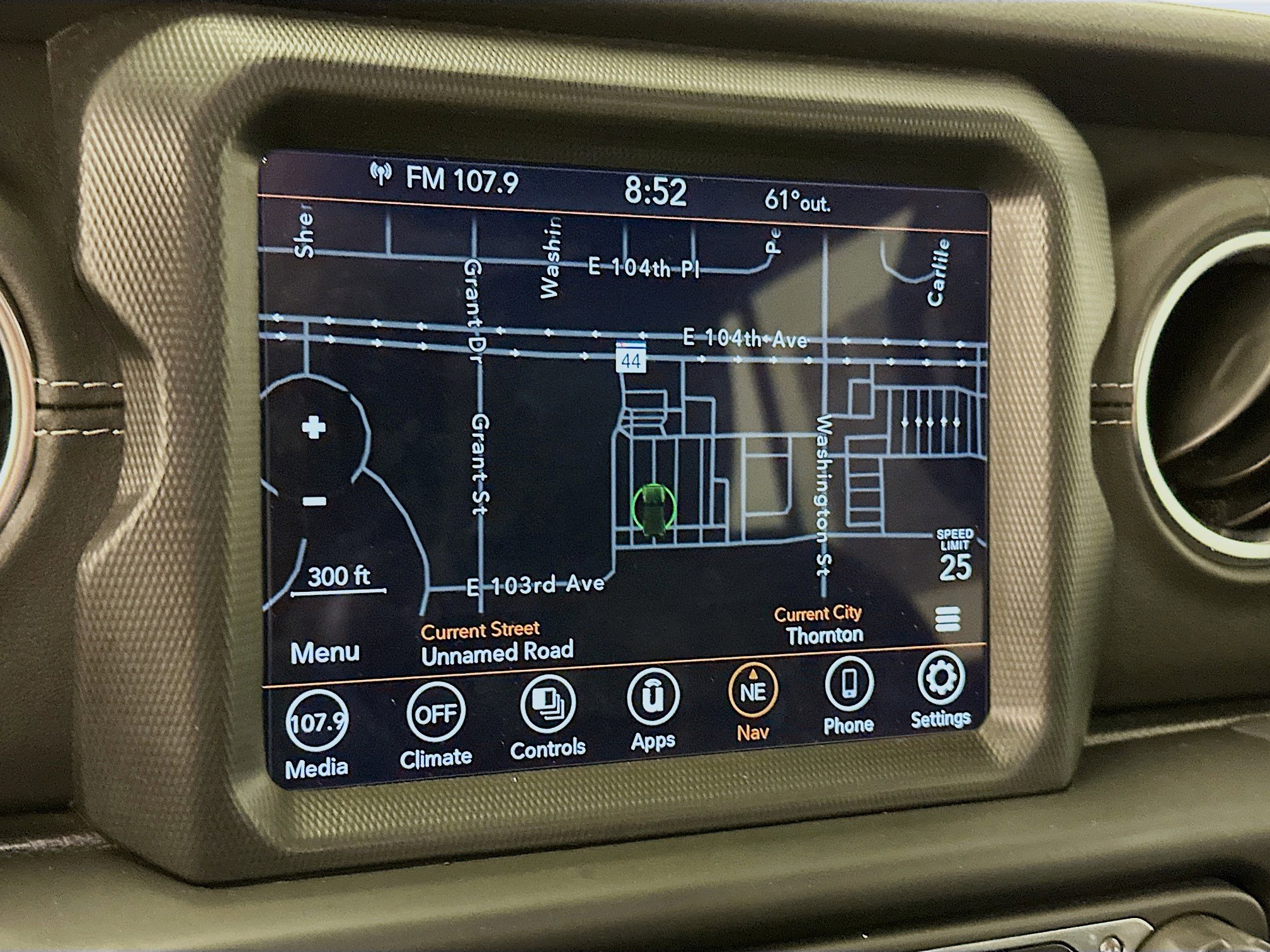 Used 2021 Jeep Wrangler Sahara image 22