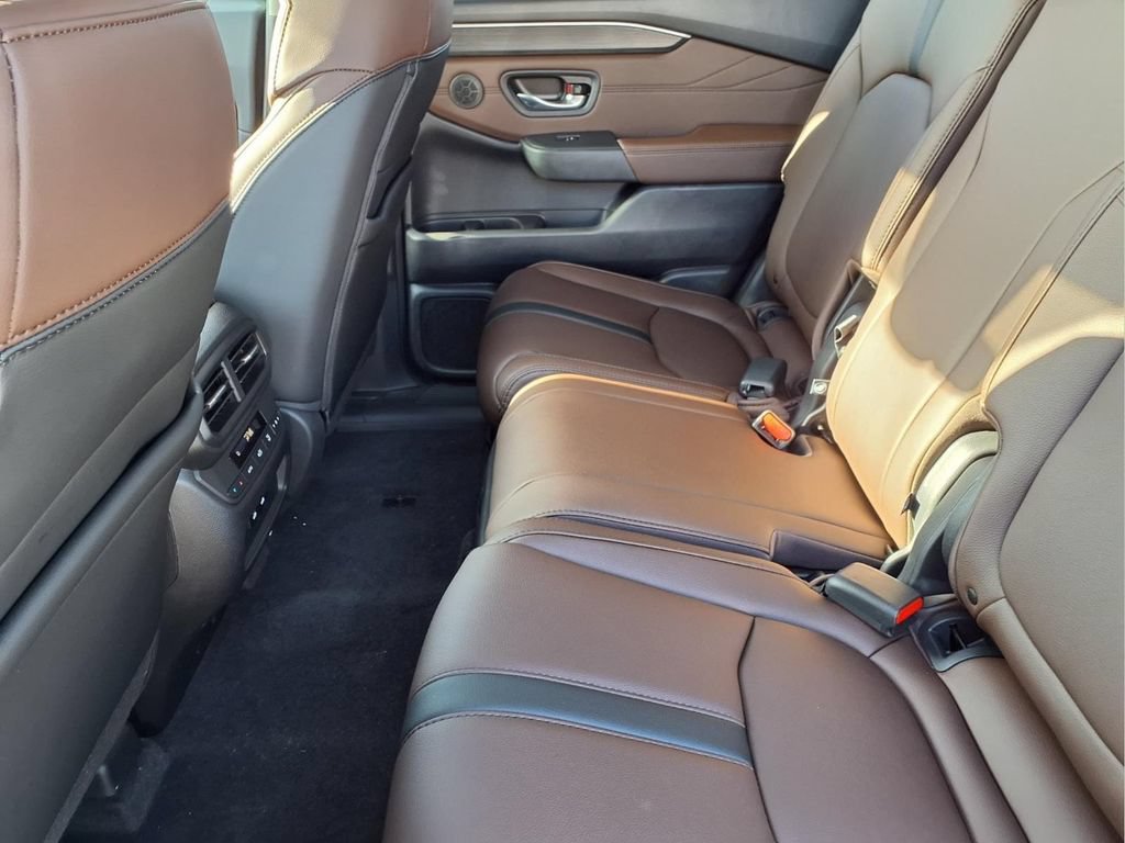 New 2026 Honda Pilot Touring image 11