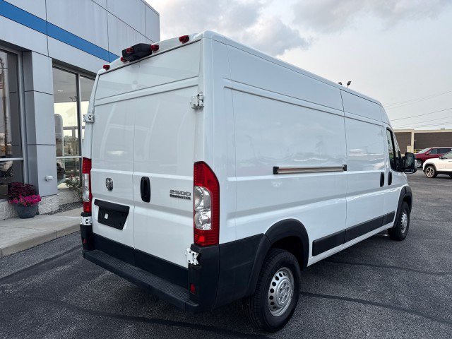 Used 2025 RAM ProMaster 2500 w/ Convenience Group FWD image 3