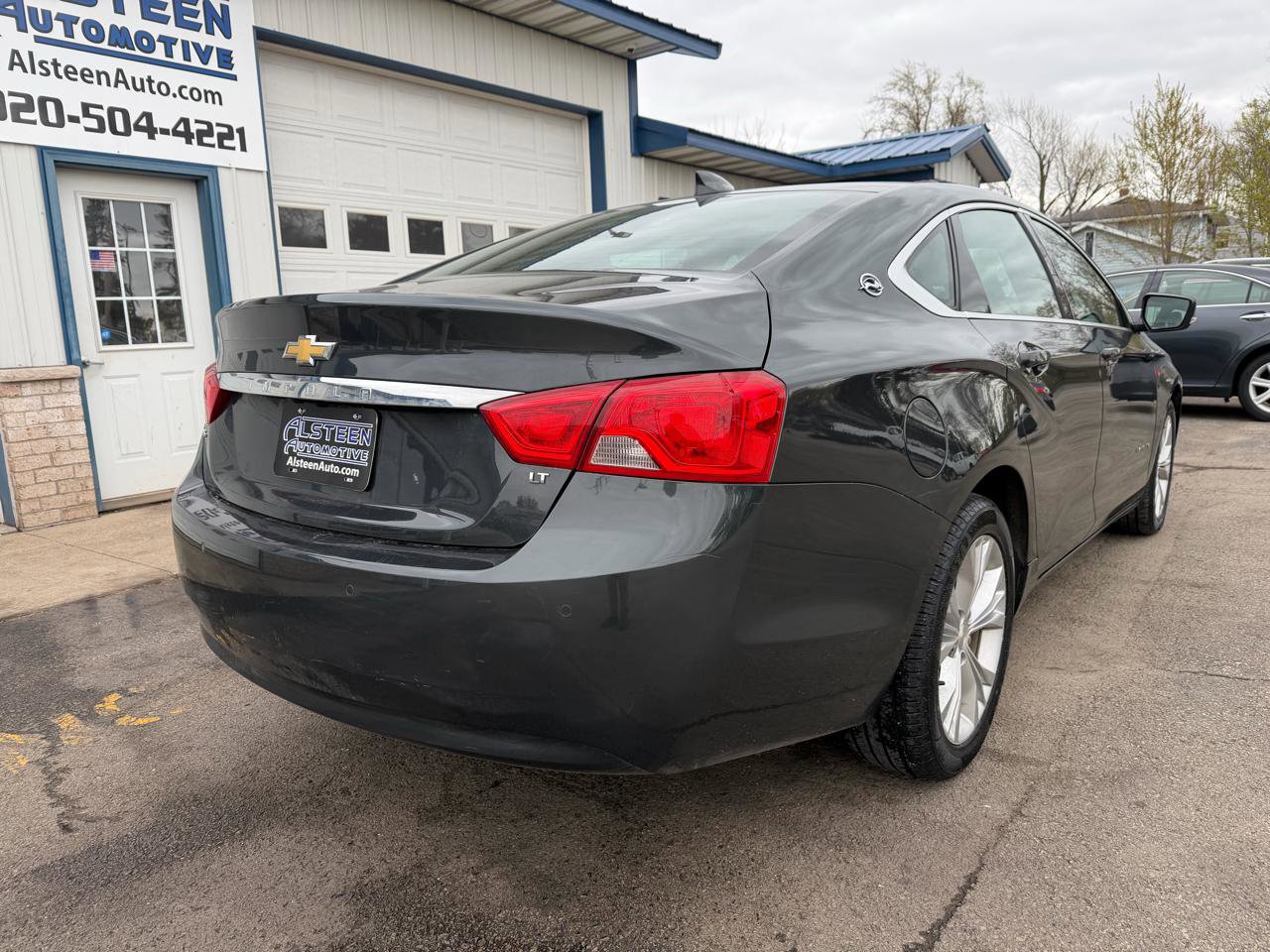 Used 2015 Chevrolet Impala LT w/ Convenience Package FWD image 3