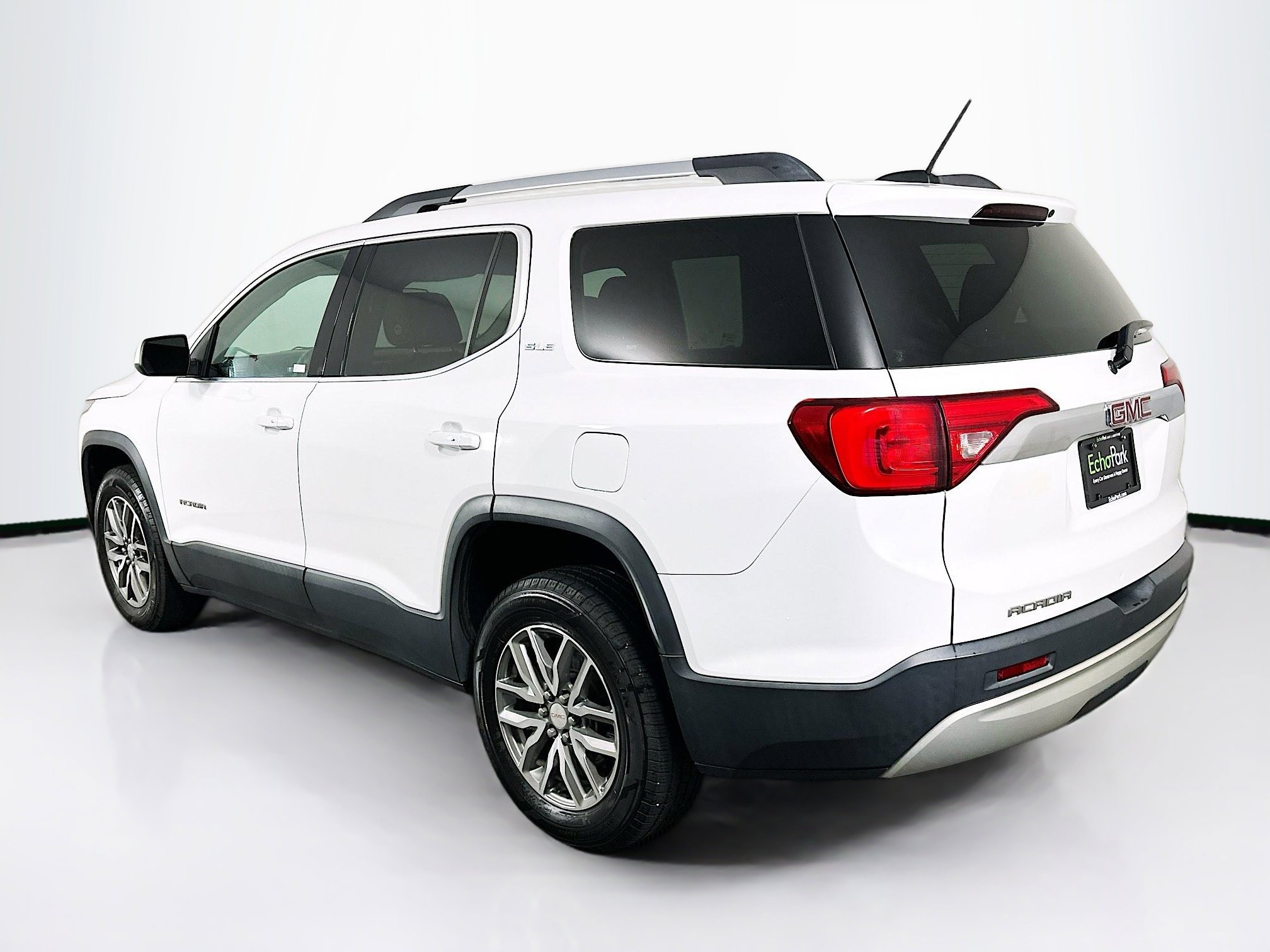 Used 2019 GMC Acadia SLE image 5