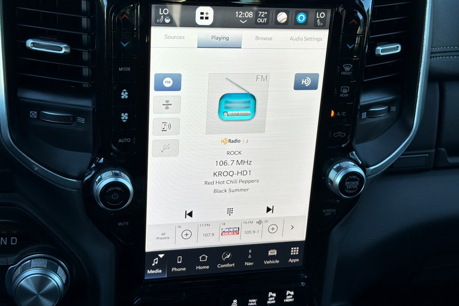 Used 2023 RAM 1500 Laramie image 16