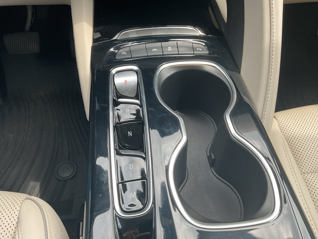 Used 2021 Buick Envision Essence FWD image 16