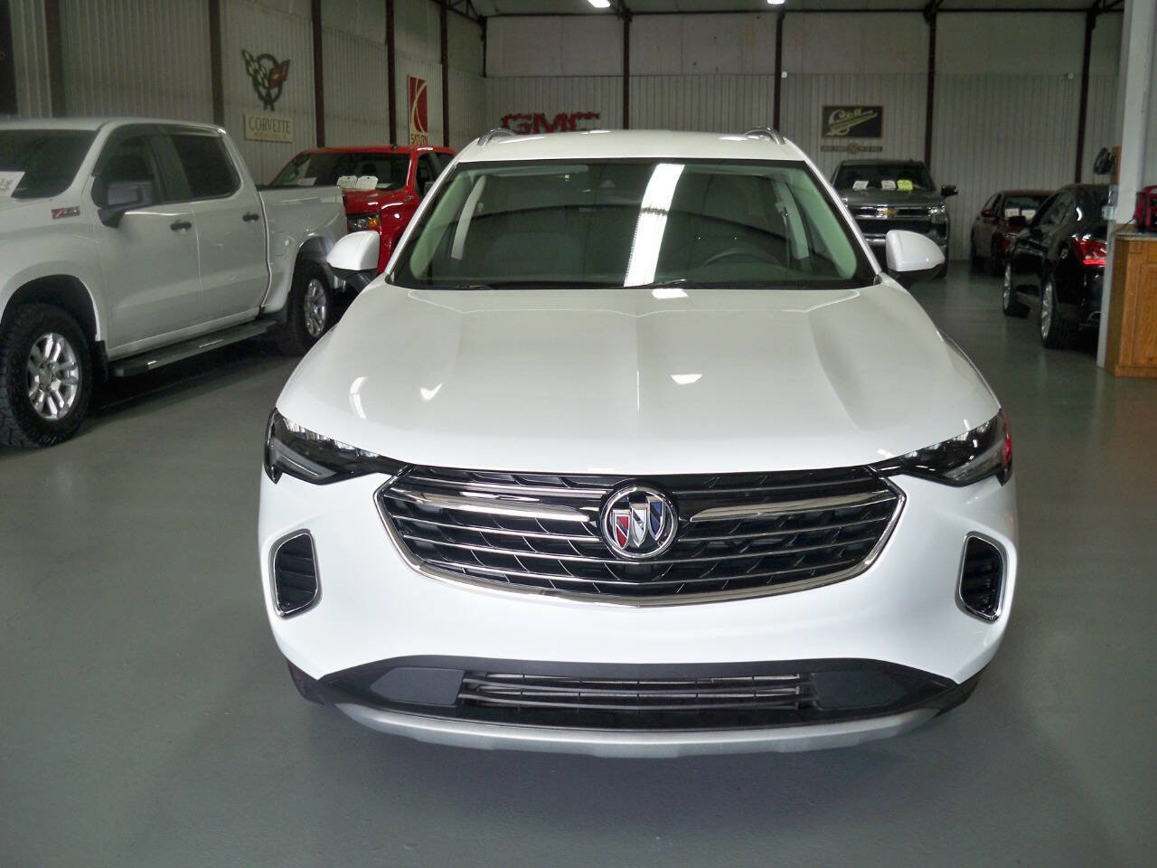 Used 2022 Buick Envision Preferred FWD image 2