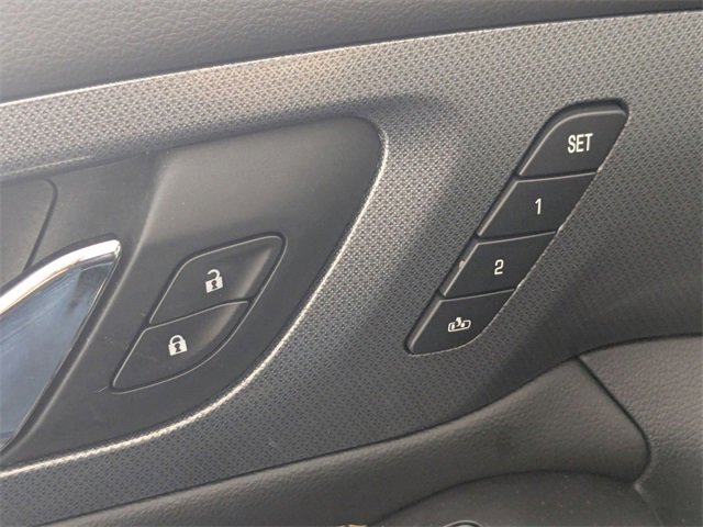 Used 2020 Chevrolet Traverse Premier image 11