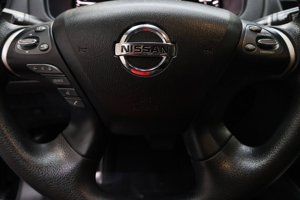 Used 2020 Nissan Pathfinder S image 20