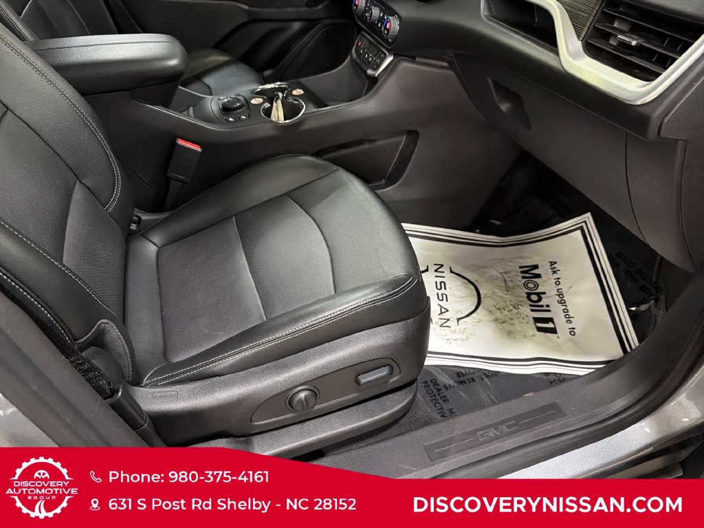 Used 2024 GMC Terrain SLT AWD/4WD image 41