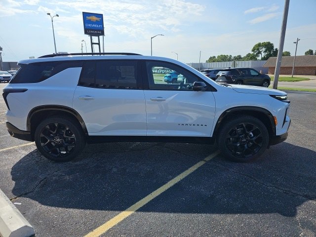 New 2026 Chevrolet Traverse RS w/ LPO, Floor Liner Package image 8