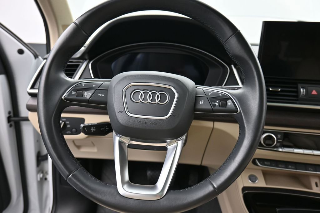 Used 2021 Audi Q5 2.0T Premium Plus w/ Premium Plus Package AWD/4WD image 11