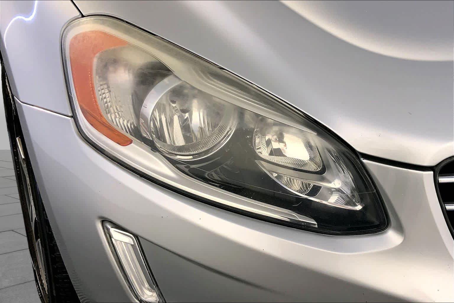 Used 2015 Volvo XC60 T6 AWD/4WD image 26