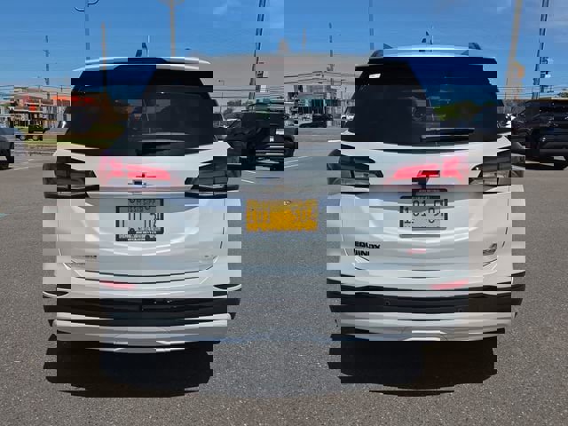 Used 2024 Chevrolet Equinox RS w/ LPO, Cargo Package image 4