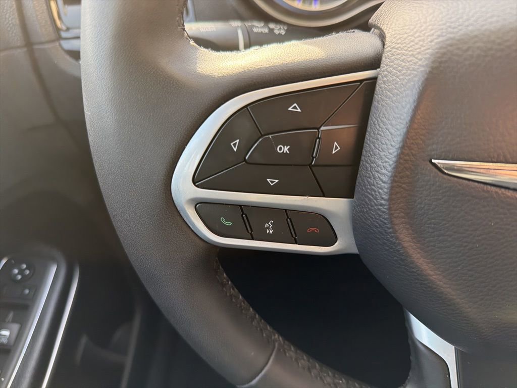 Used 2023 Chrysler 300 Touring image 23