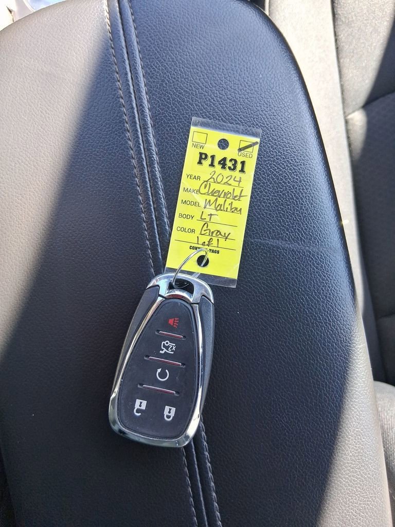 Used 2024 Chevrolet Malibu LT image 27