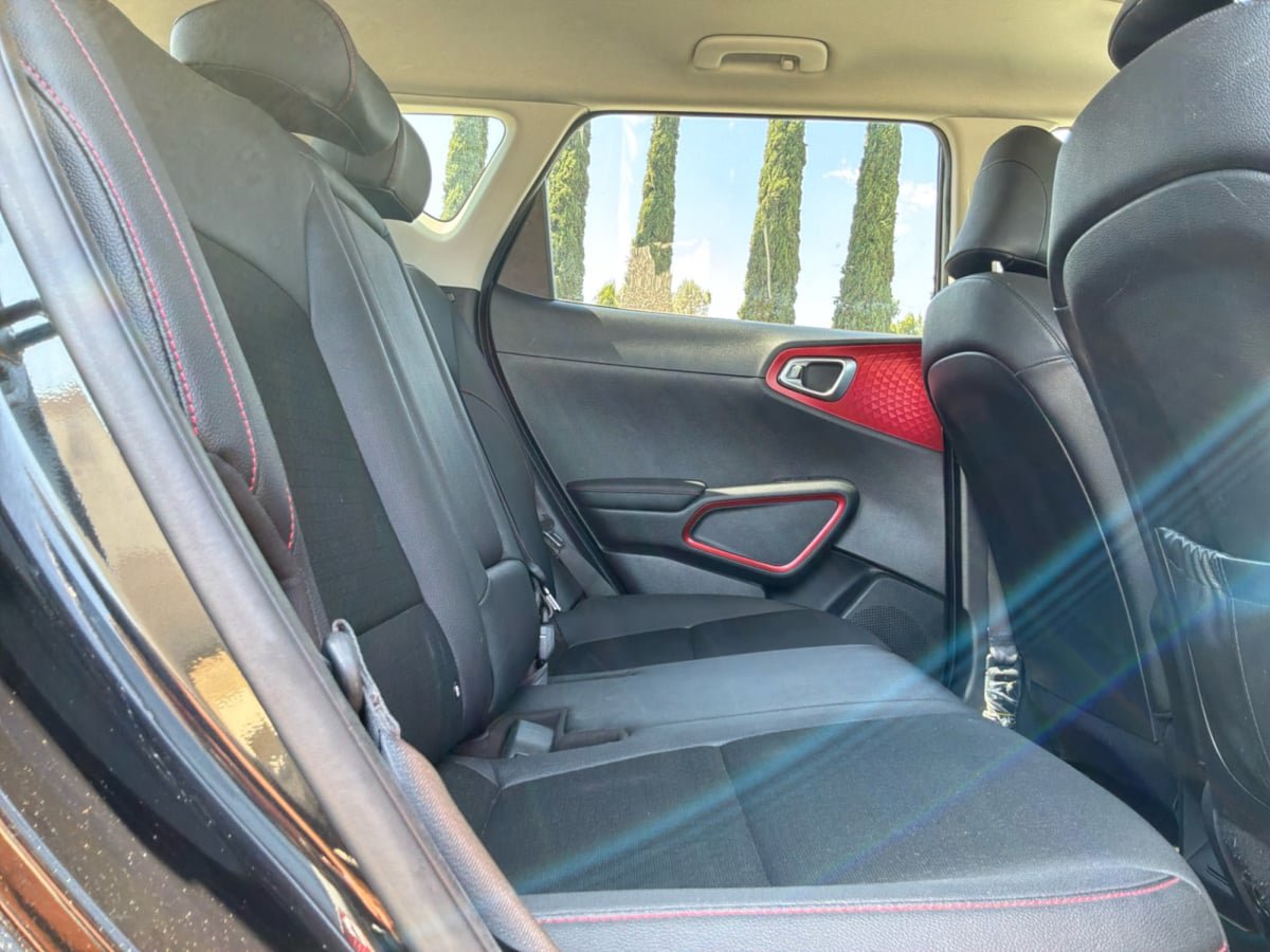 Used 2023 Kia Soul GT-Line FWD image 18