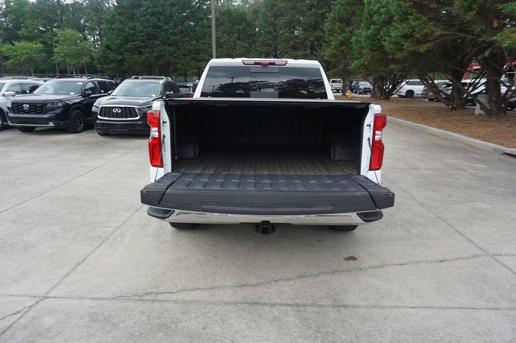 Used 2025 Chevrolet Silverado 1500 LTZ w/ LTZ Premium Package RWD image 16