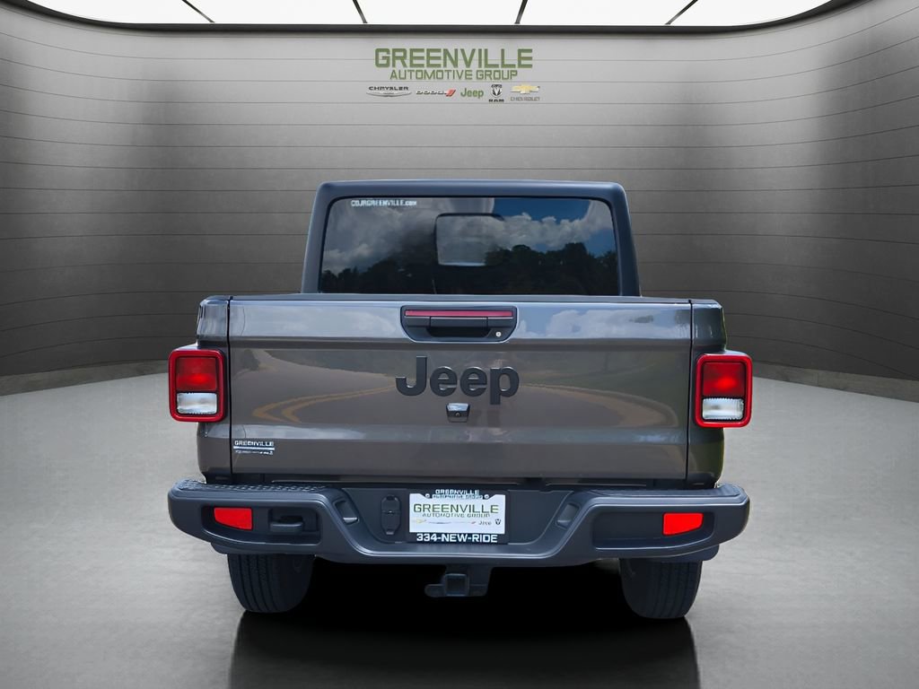 Used 2024 Jeep Gladiator Sport image 5