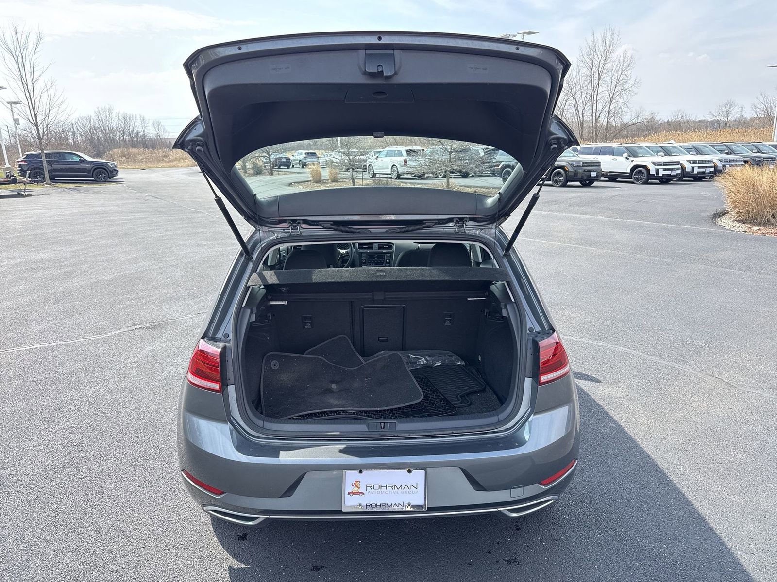 Used 2019 Volkswagen Golf S image 22