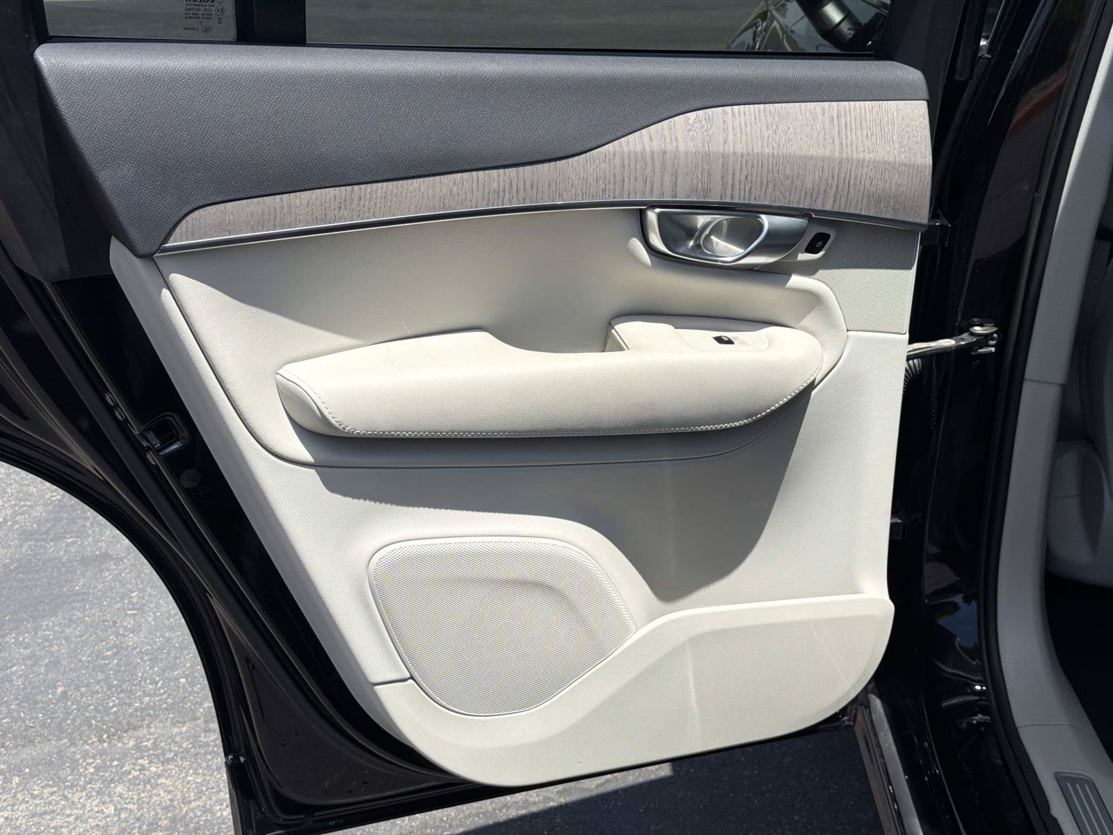 Certified 2023 Volvo XC90 B6 Plus w/ Protection Package Premier AWD/4WD image 20