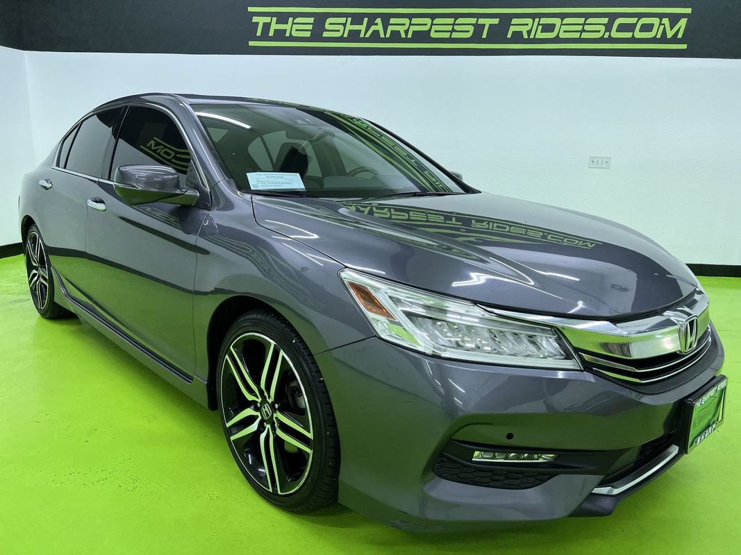 Used 2016 Honda Accord Touring image 2