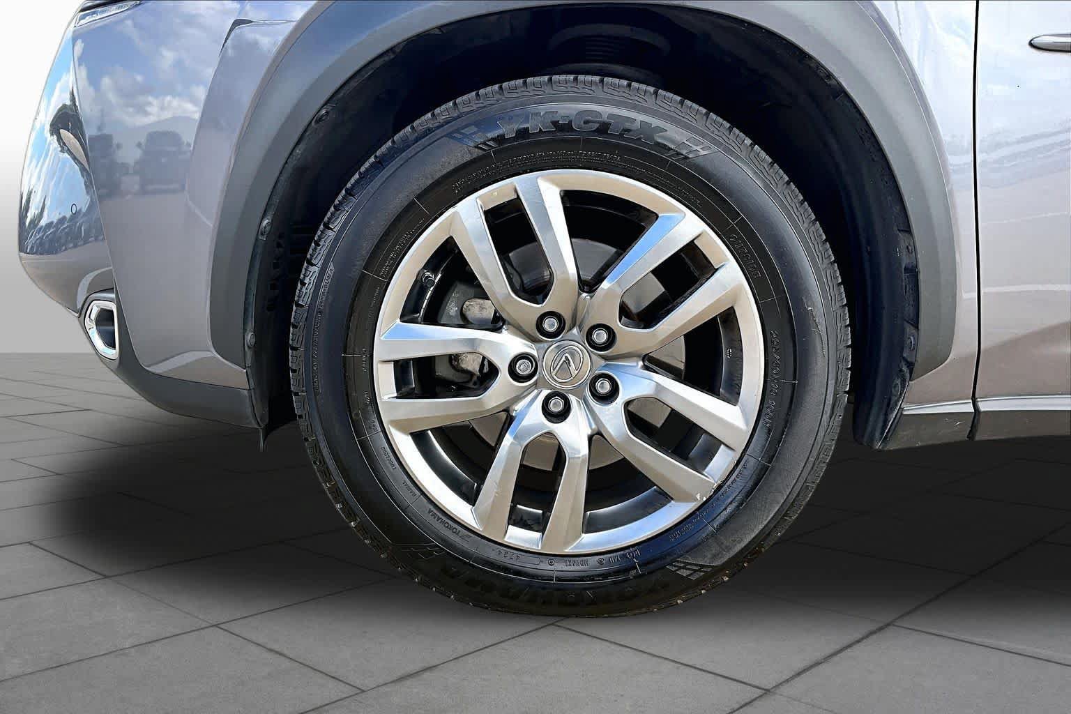 Used 2016 Lexus NX 200t FWD w/ Luxury Package image 11