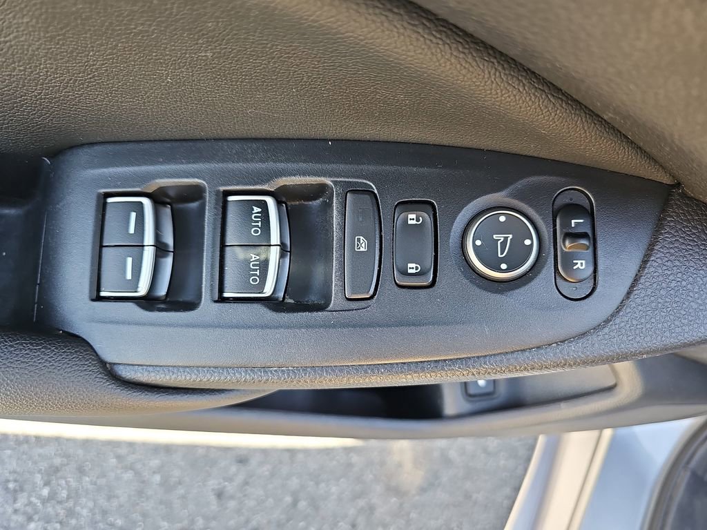 Used 2020 Honda Accord LX image 32
