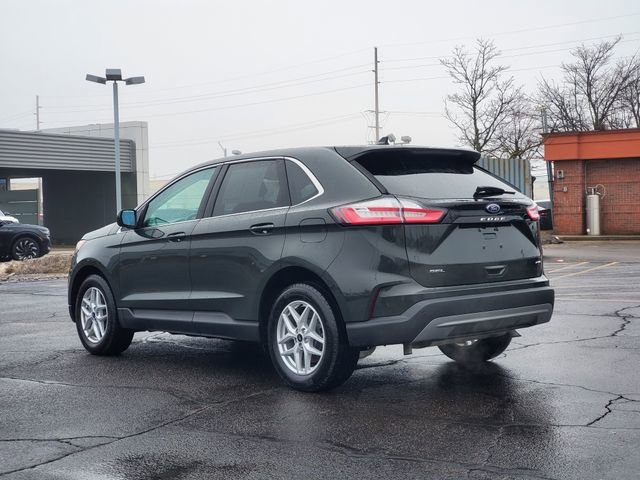 Used 2024 Ford Edge SEL w/ Convenience Package image 4