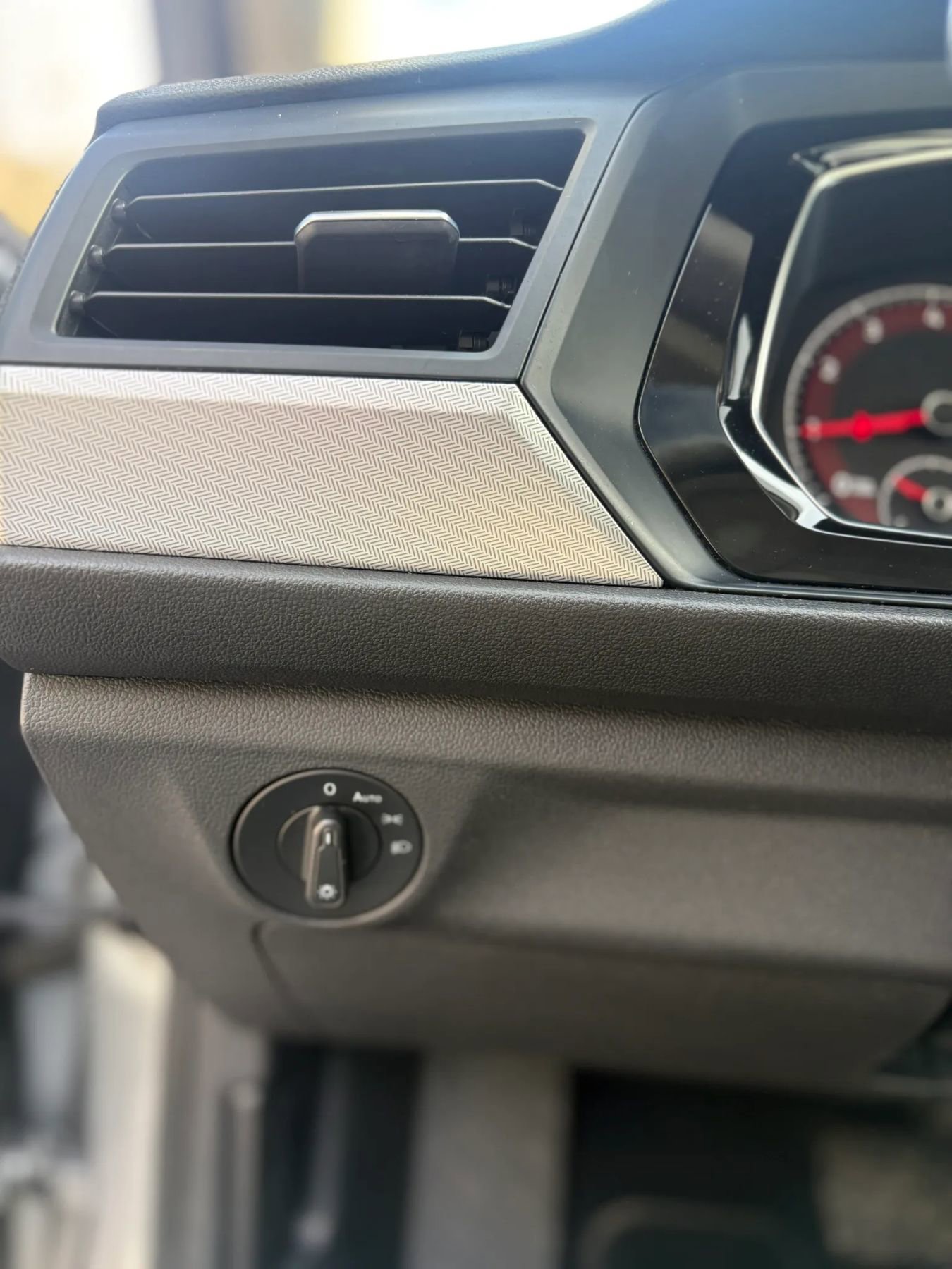 Used 2019 Volkswagen Jetta SE image 46