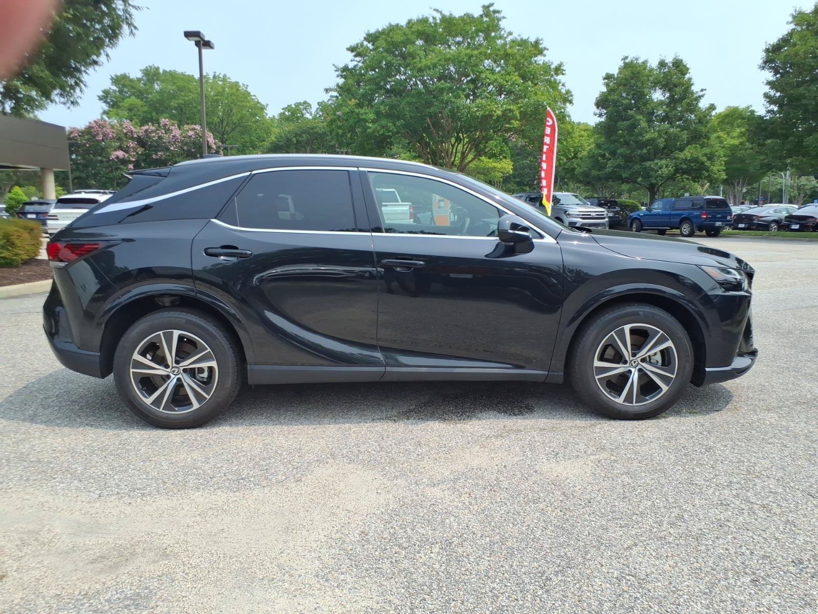 Used 2024 Lexus RX 350 Premium w/ Cold Area Package AWD/4WD image 7