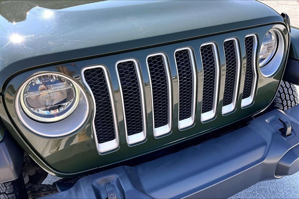 Used 2022 Jeep Wrangler Unlimited Sahara w/ LED Lighting Group image 30