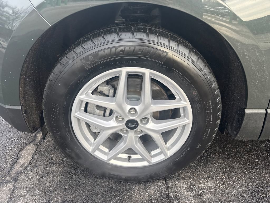 Used 2024 Ford Edge SEL w/ Convenience Package image 17