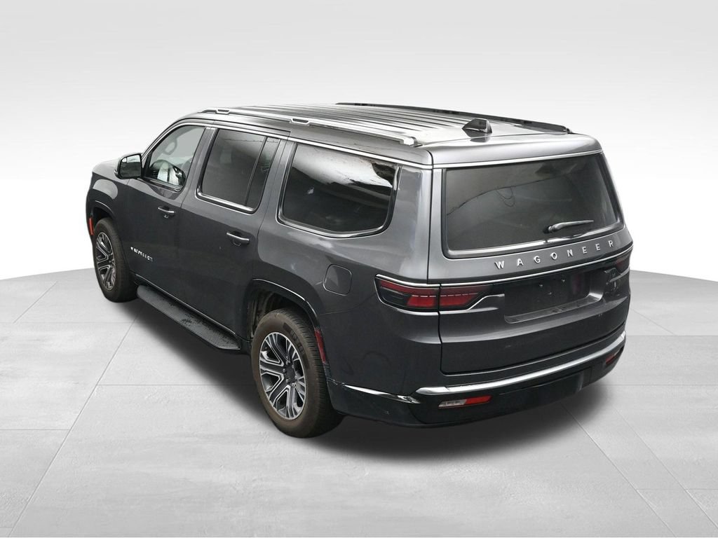 Used 2024 Jeep Wagoneer Series II w/ Flexible Seating Group RWD image 12