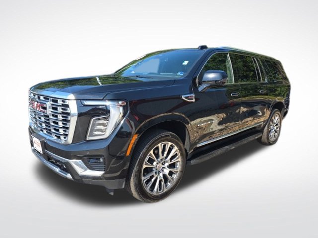 Used 2025 GMC Yukon XL Denali AWD/4WD image 10