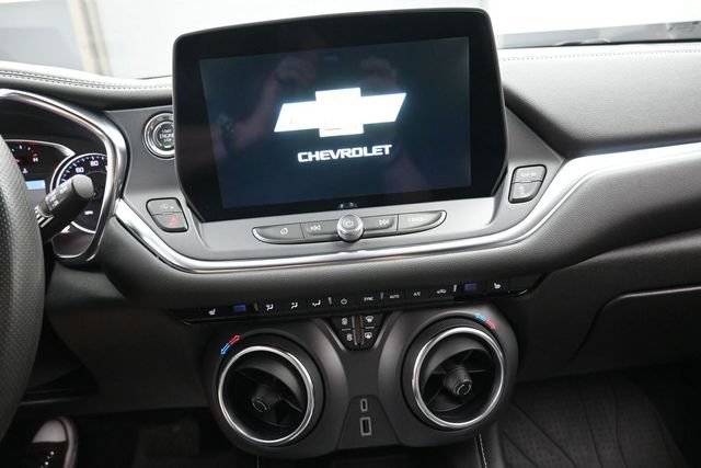 Used 2023 Chevrolet Blazer LT w/ Convenience Package FWD image 10