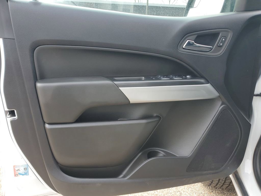 Used 2022 Chevrolet Colorado LT image 11