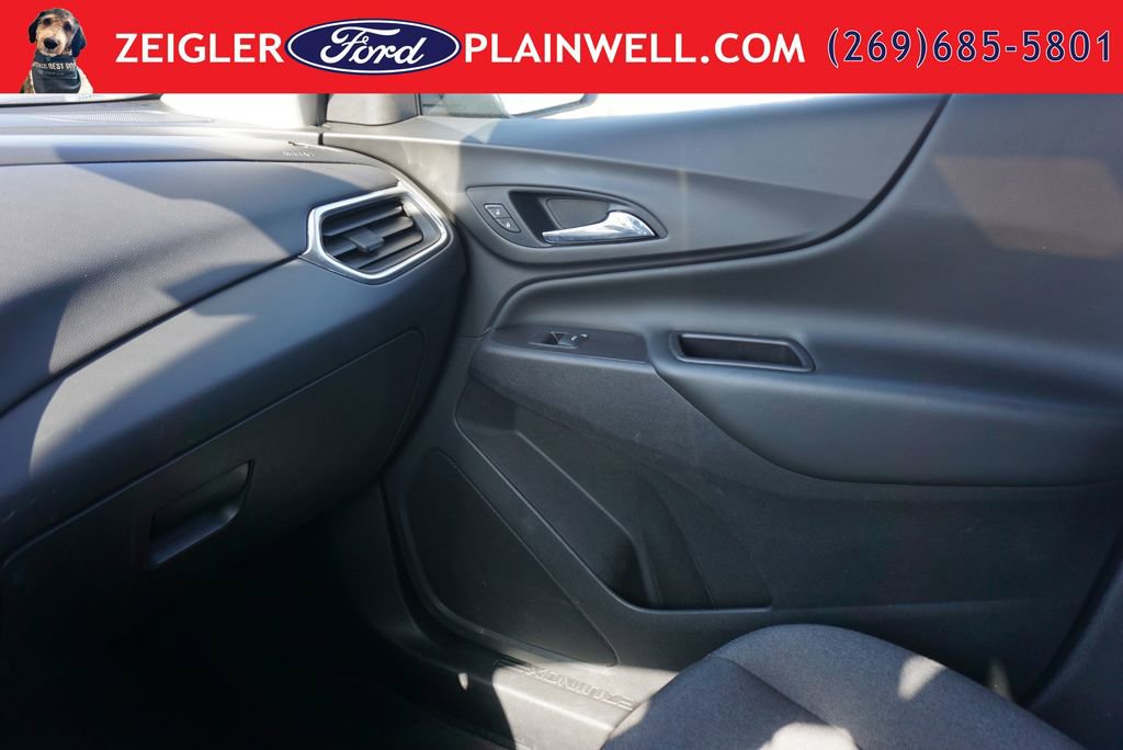Used 2021 Chevrolet Equinox LT w/ Driver Convenience Package AWD/4WD image 32
