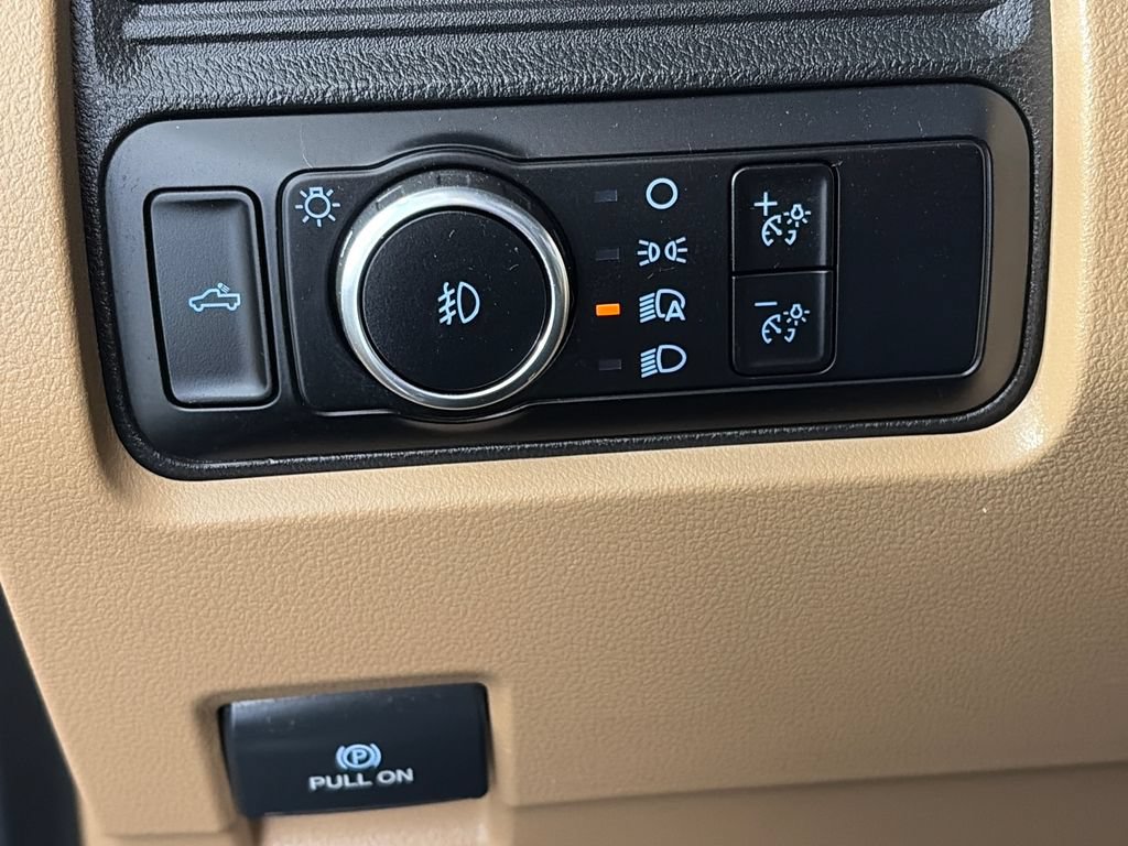 Used 2024 Ford F250 XLT AWD/4WD image 23