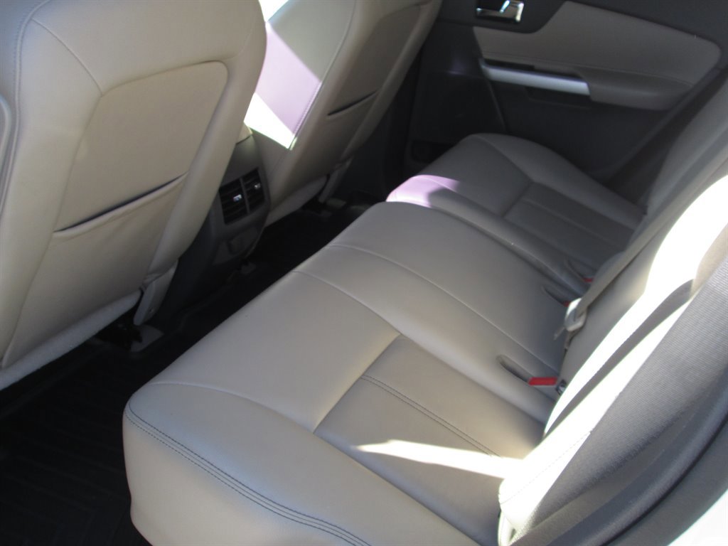 Used 2013 Ford Edge Limited image 8
