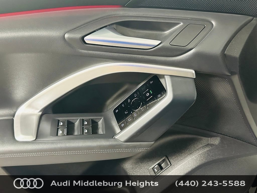 Used 2025 Audi Q5 Premium AWD/4WD image 22