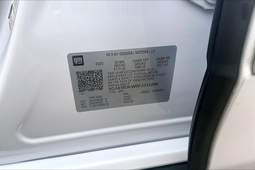 Used 2023 Buick Enclave Avenir w/ Avenir Technology Package FWD image 48
