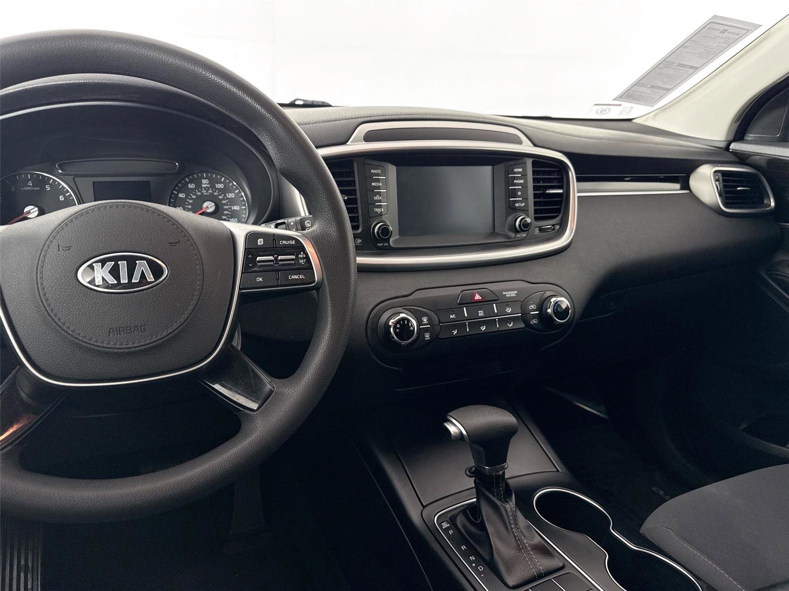 Used 2019 Kia Sorento LX image 27