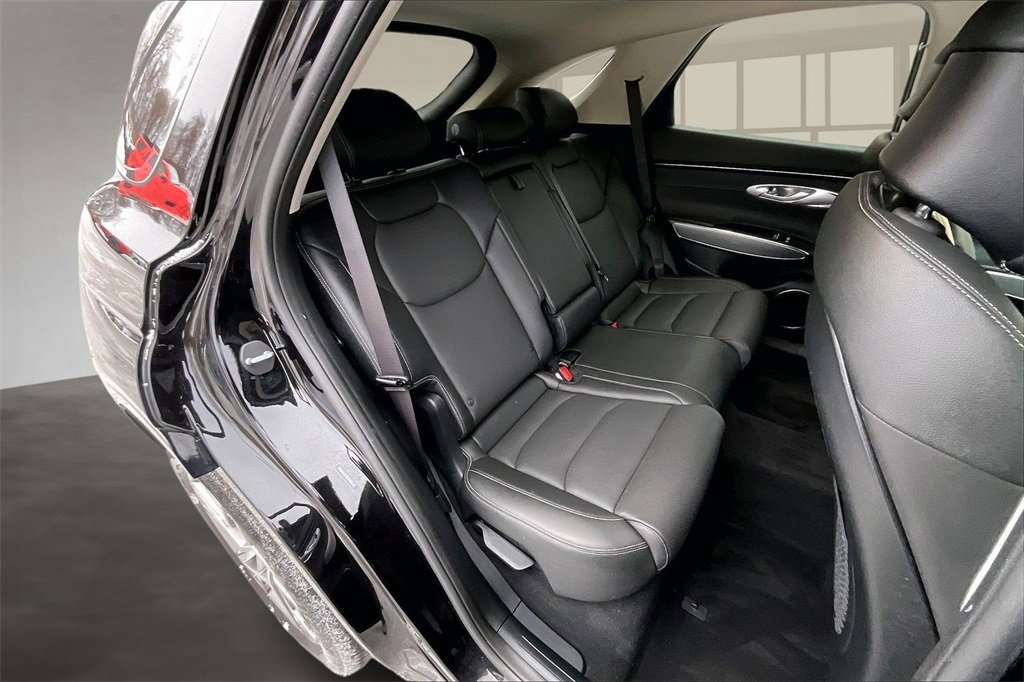 Used 2024 Genesis GV70 2.5T Select w/ Select Package image 23